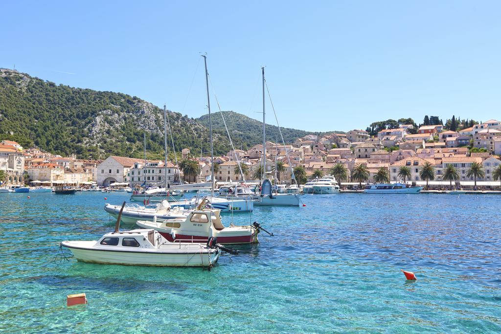 Riva * Hvar Town